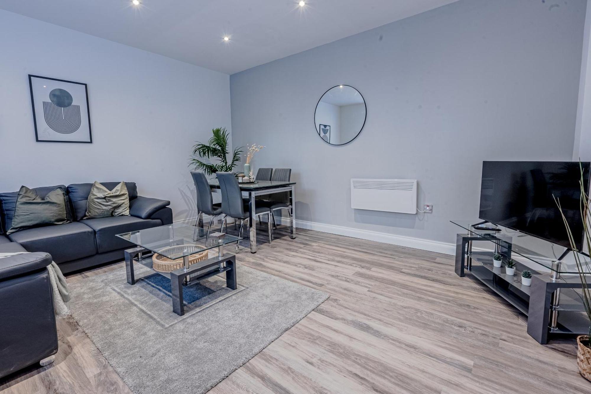 Stunning Three Bedroom Townhouse In The Jewellery Quarter, Birmingham City Centre Sleeps 5- Free Parking Exterior photo